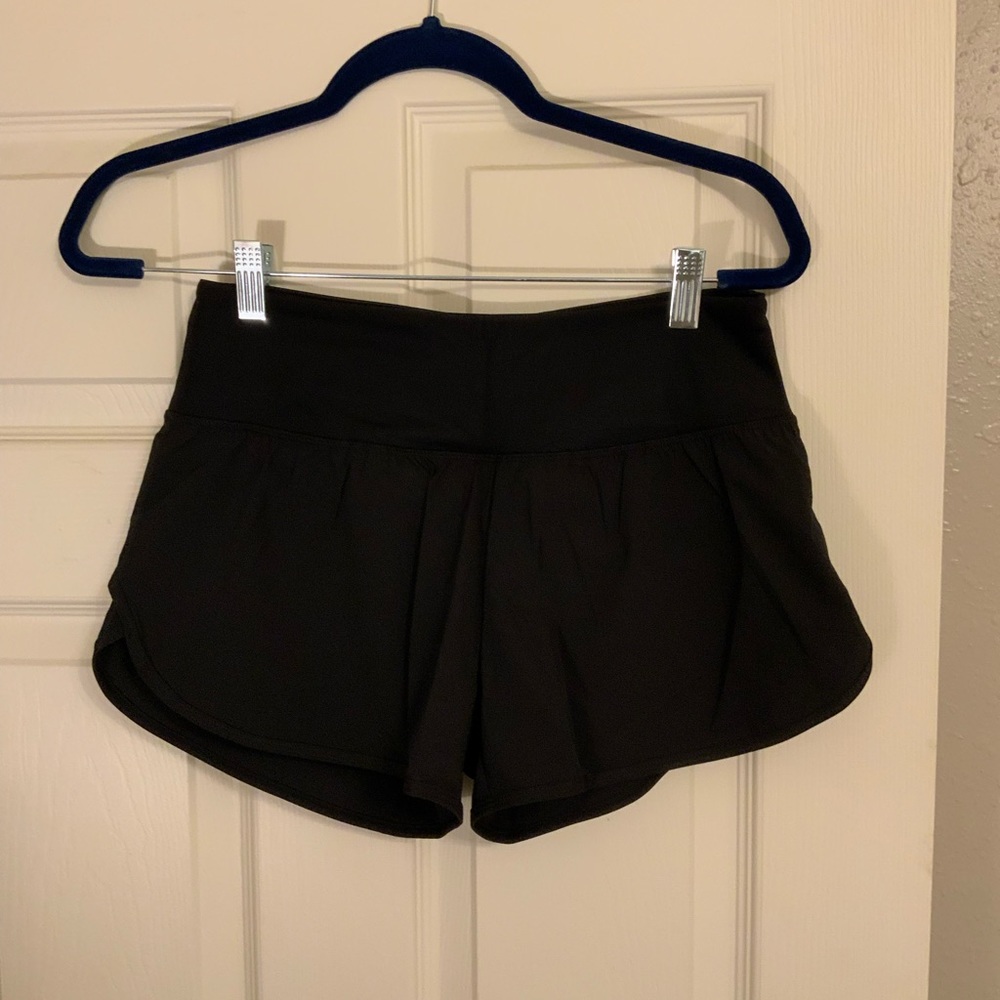 Zyia black tracker shorts, small